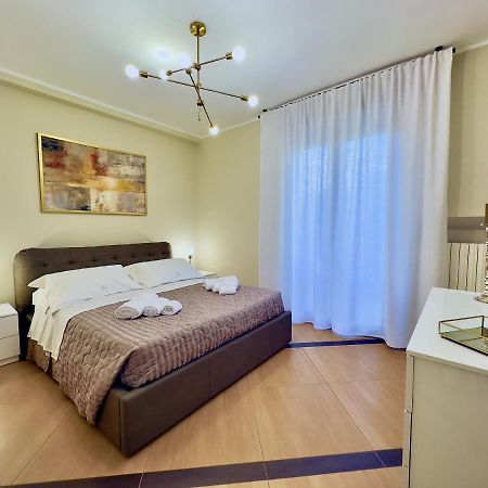 Salento Sweet Home - Obelisco Luxury Apartment Lecce Zewnętrze zdjęcie