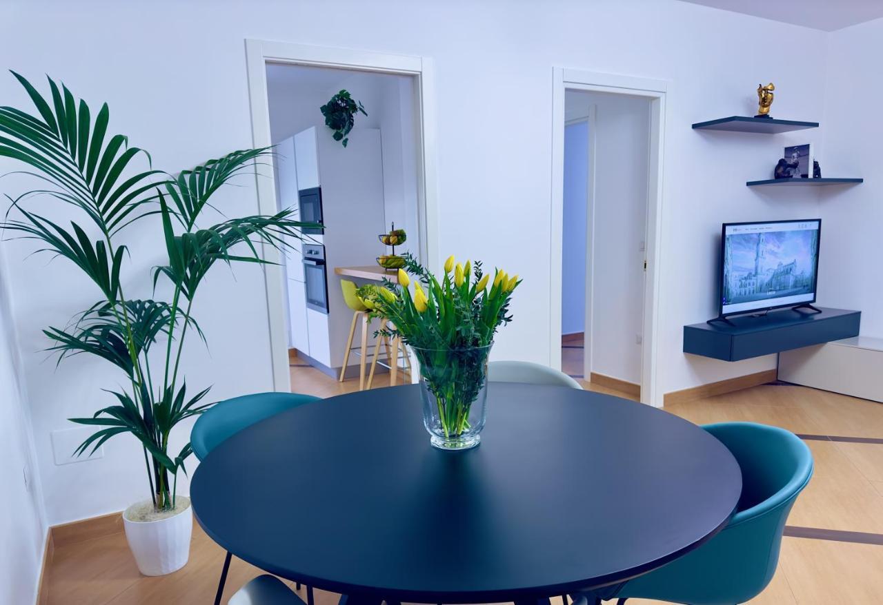 Salento Sweet Home - Obelisco Luxury Apartment Lecce Zewnętrze zdjęcie